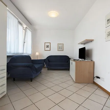 Da Costanza Lago 1 Piano Apartment *
